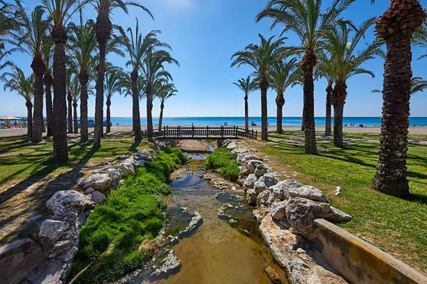 Апартаменты Apartamento Carole Playa Bajondillo Torremolinos Beach - Playa A 30 Segundos - Wifi - Parking - Terraza Экстерьер фото